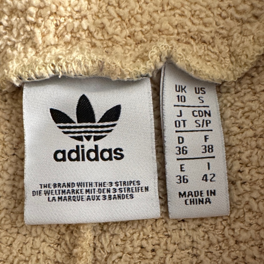 Adidas Originals Teddy Shorts - BNWT - S - Picture 2 of 7